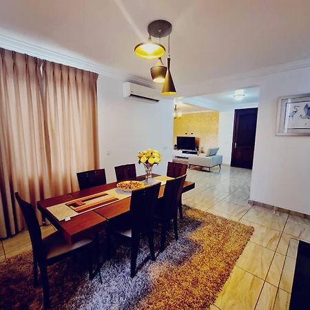 Bertha'S Court D-Plus Apartments Dzorwulu Extérieur photo