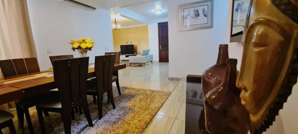 Bertha'S Court D-Plus Apartments Dzorwulu Extérieur photo