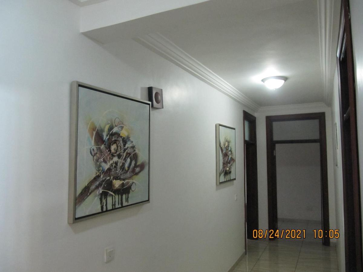 Bertha'S Court D-Plus Apartments Dzorwulu Extérieur photo
