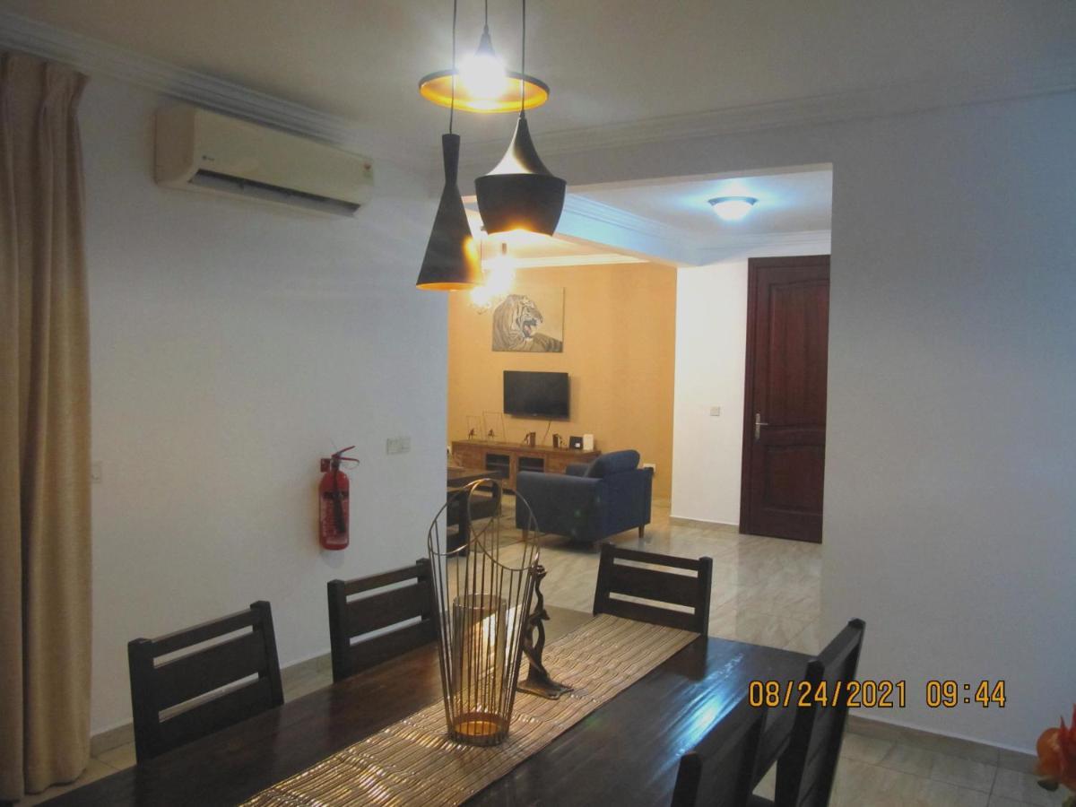 Bertha'S Court D-Plus Apartments Dzorwulu Extérieur photo