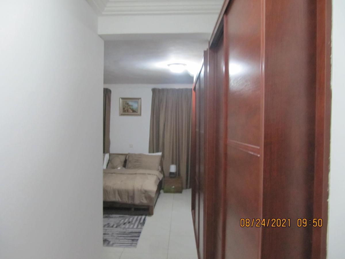 Bertha'S Court D-Plus Apartments Dzorwulu Extérieur photo