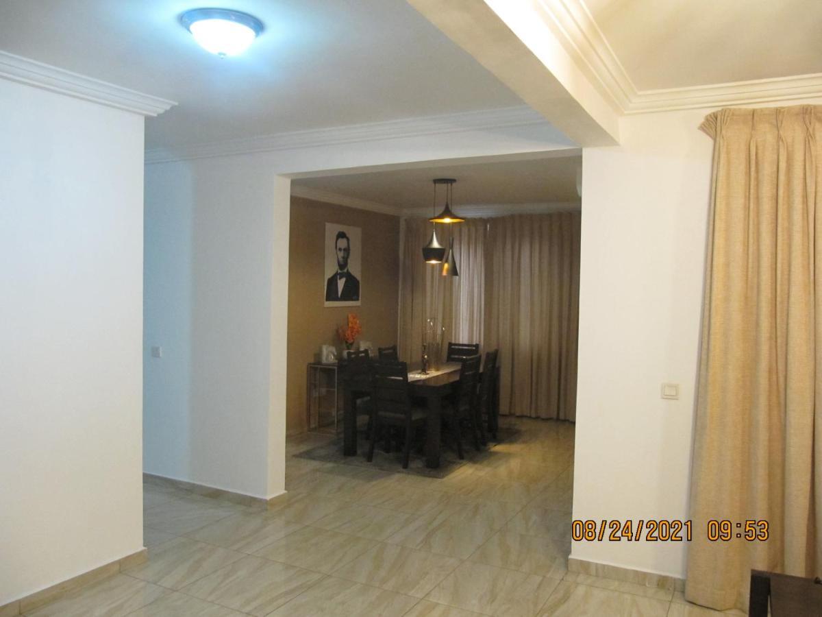 Bertha'S Court D-Plus Apartments Dzorwulu Extérieur photo